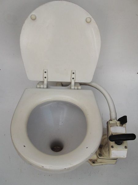 JABSCO  Manuel  tuvalet