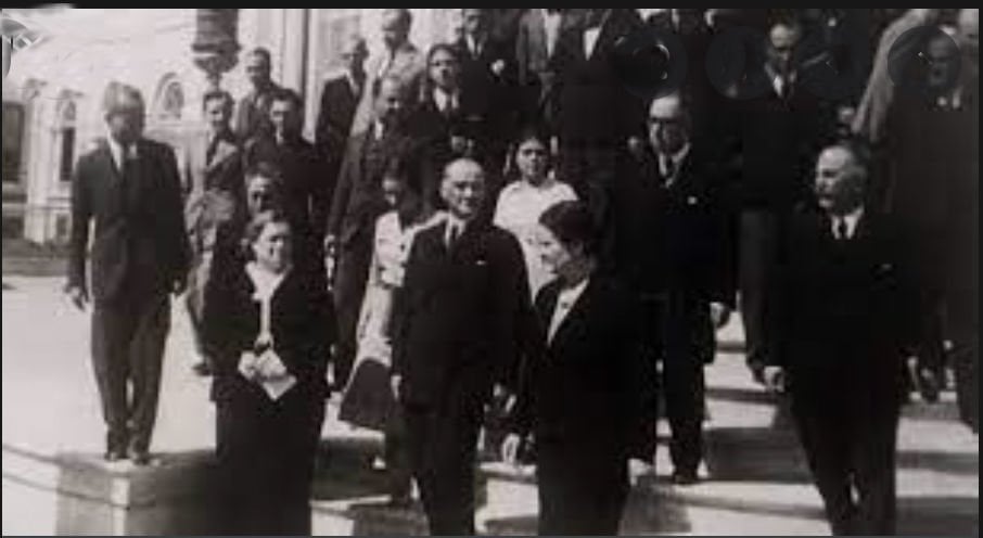 Atatürk, Tarih ve Türk Tarih Kurultayları