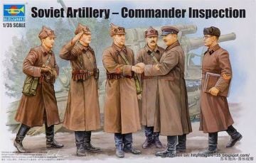 1/35 Soviet Artillery-Commander Inspection