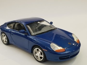 1/18 PORSCHE CARRERA 911