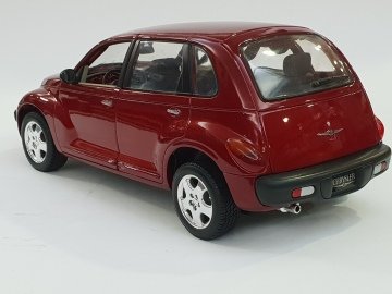 CHRYSLER PT Cruiser Red 1/18