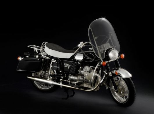 1/6 Moto Guzzi V850 California