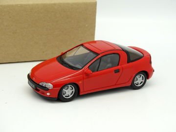 Schuco 1994 Opel Tigra in rot 1/43