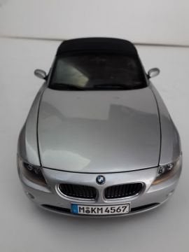 1/18  BMW Z4 Diecast Model