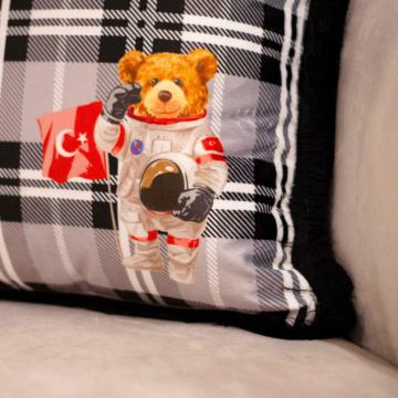 Adawall Home Astronot Teddy Desenli Yastık EY254