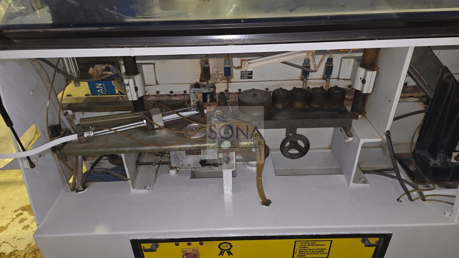 Özkonyalılar BSK 400 Kenar Bantlama Makinesi