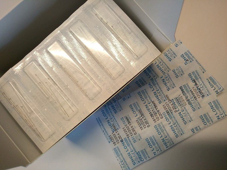 Shenlong 1000'lik kutuda 5'erli Açılan Çelik Akupunktur İğnesi