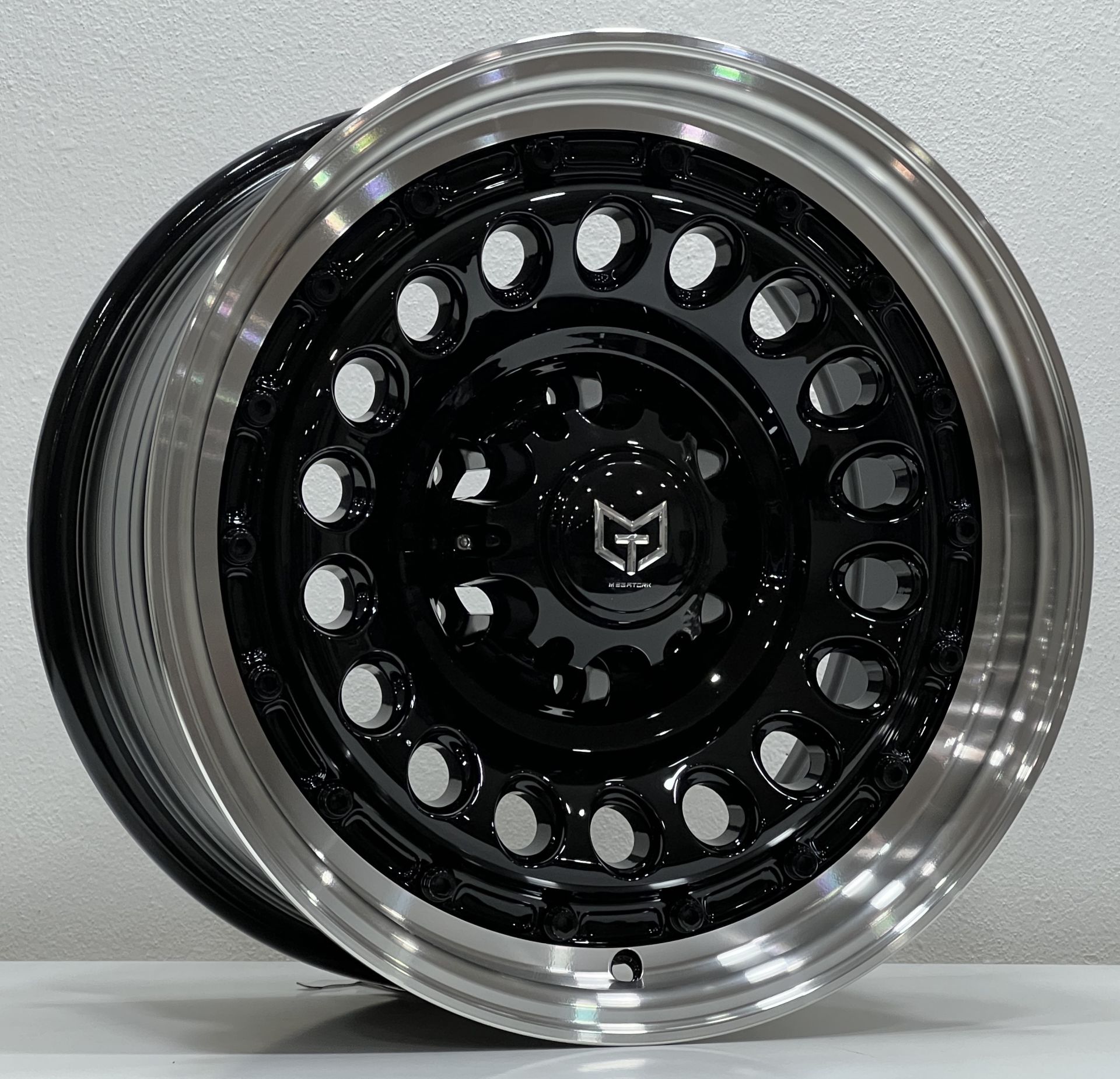 TORK 2846 17X9.0  6X139.7 ET-15  BLACK LIP MACHINED