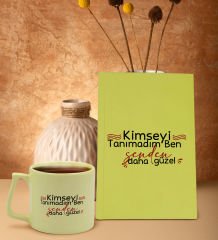 BK Gift Kimseyi Görmedim Ben Tasarımlı Sarı Sert Kapaklı Defter ve Middle Kupa Seti-2, Arkadaşa Hediye, Yeni İş Hediyesi, Doğum Günü Hediyesi