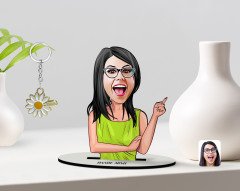 Kişiye Özel Kadın Karikatürlü 3D Ahşap Biblo ve İsimli Gold Papatya Anahtarlık-19