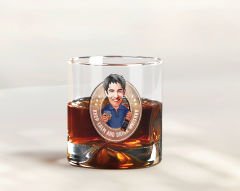 BK Gift Kabartmalı Karikatür Figürlü Musluklu Ahşap İçki Standı ve Viski Bardağı Hediye Seti, Arkadaşa Hediye, Sevgiliye Hediye-9