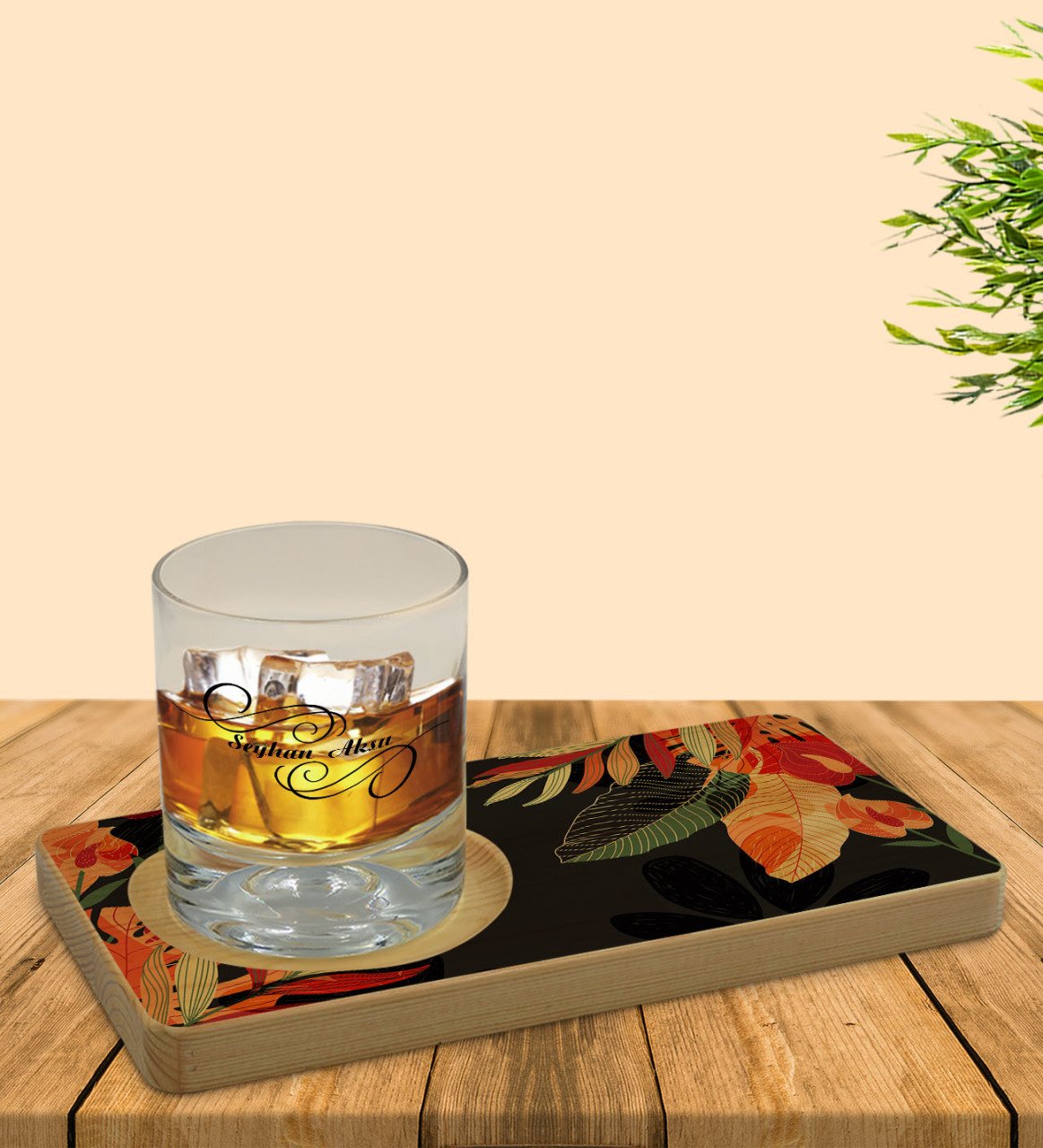 Kişiye Özel Yapraklar Tasarımlı Doğal Ahşap Tabaklı Viski Bardağı Sunum Seti Model 11