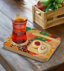 Kişiye Özel Doğal Ahşap Kaşıklı Sunum Tabağı ve Heybeli Çay Bardağı Hediye Seti - Model 1