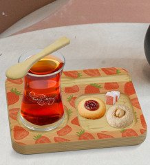 Kişiye Özel Doğal Ahşap Kaşıklı Sunum Tabağı ve Heybeli Çay Bardağı Hediye Seti - Model 14