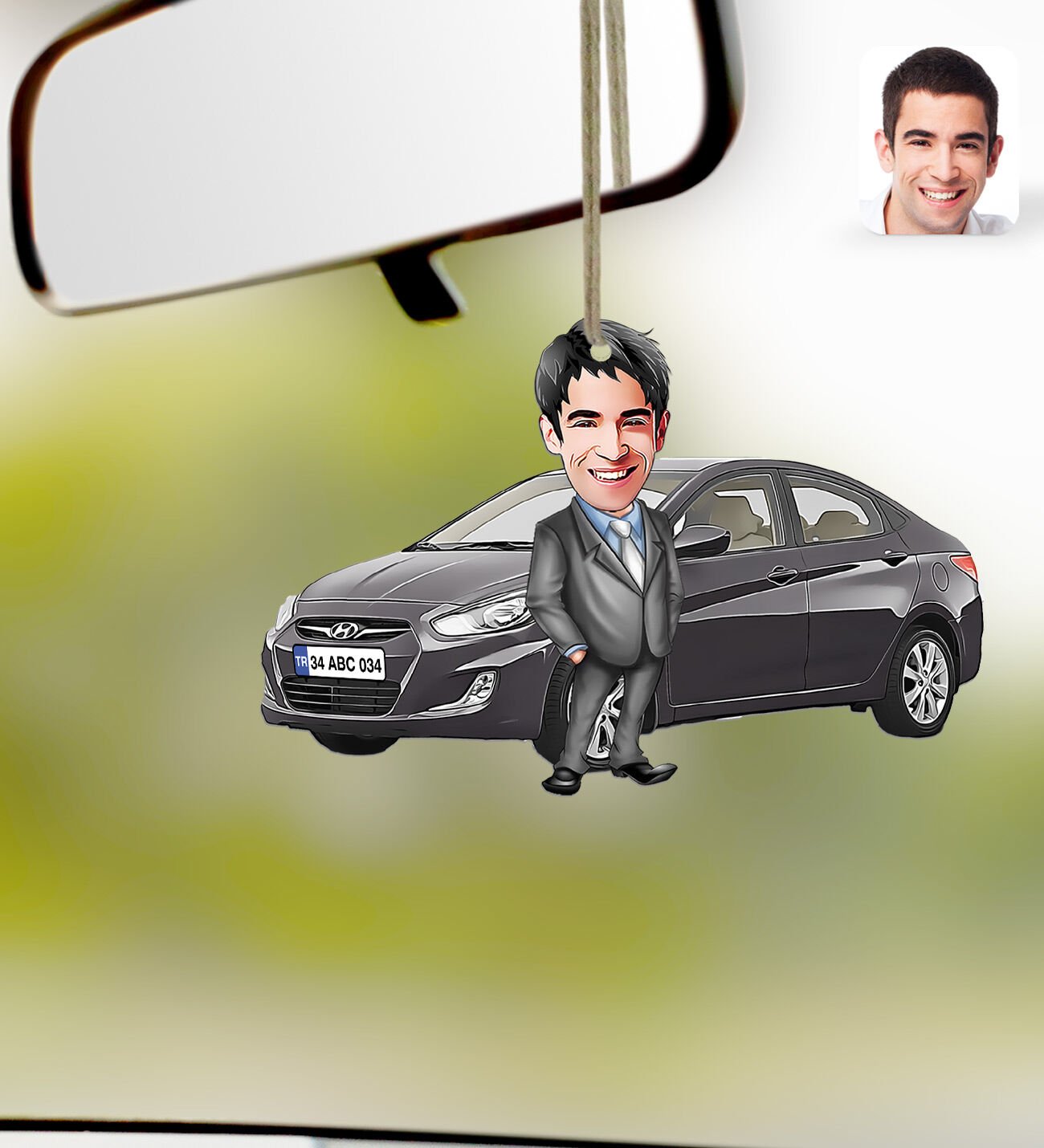 BK Gift Kişiye Özel Erkek Hyundai Accent Karikatürlü Ahşap Plakalı Araba Dikiz Ayna Süsü-1 , Arkadaşa Hediye, Sevgiliye Hediye, Araba Hediyesi