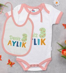 BK Kids Kişiye Özel Aylık Tasarımlı Pembe Bebek Body Zıbın ve Mama Önlüğü Hediye Seti-1