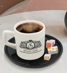 Kişiye Özel Siyah Sunum Tabaklı İsimli Türk Kahvesi Fincanı Model 13