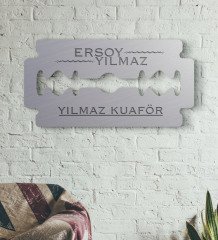 Kuaförlere Özel Jilet Figürlü Ahşap Kapı & Duvar Objesi-3