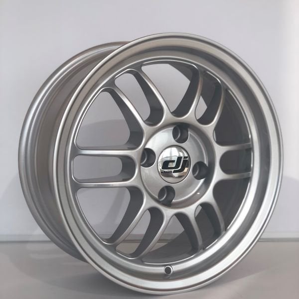 6.5X15 DJ 638 4X100 ET35 67.1 SILVER