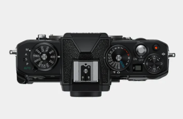 Nikon Z fc 18-140mm Lens (Black)