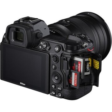 Nikon Z6 II Body + 24-200mm f/4-6.3 VR Lens (12000 TL Geri Ödeme)