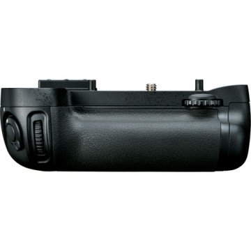 Nikon MB-D15 Battery Grip (D7100-D7200)