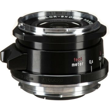 Voigtlander Color-Skopar 21mm f/3.5 Aspherical Type II Lens (Leica M) Black