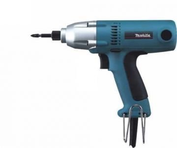 MAKİTA 6952 ELEKTRİKLİ DARBELİ VİDALAMA 270 Watt