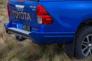 ARKA TAMPON SUMMIT TOYOTA HILUX 2015 - 2020 REVO