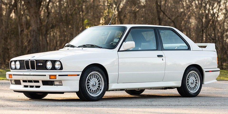 Efsane Model BMW E30, Özellikleri, Popülaritesi E30 Nasıl Araba?