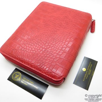 Crocodile İsme Özel Fermuarlı Folder Tarihsiz Organizer ve Roller Kalem 15x21 | Red