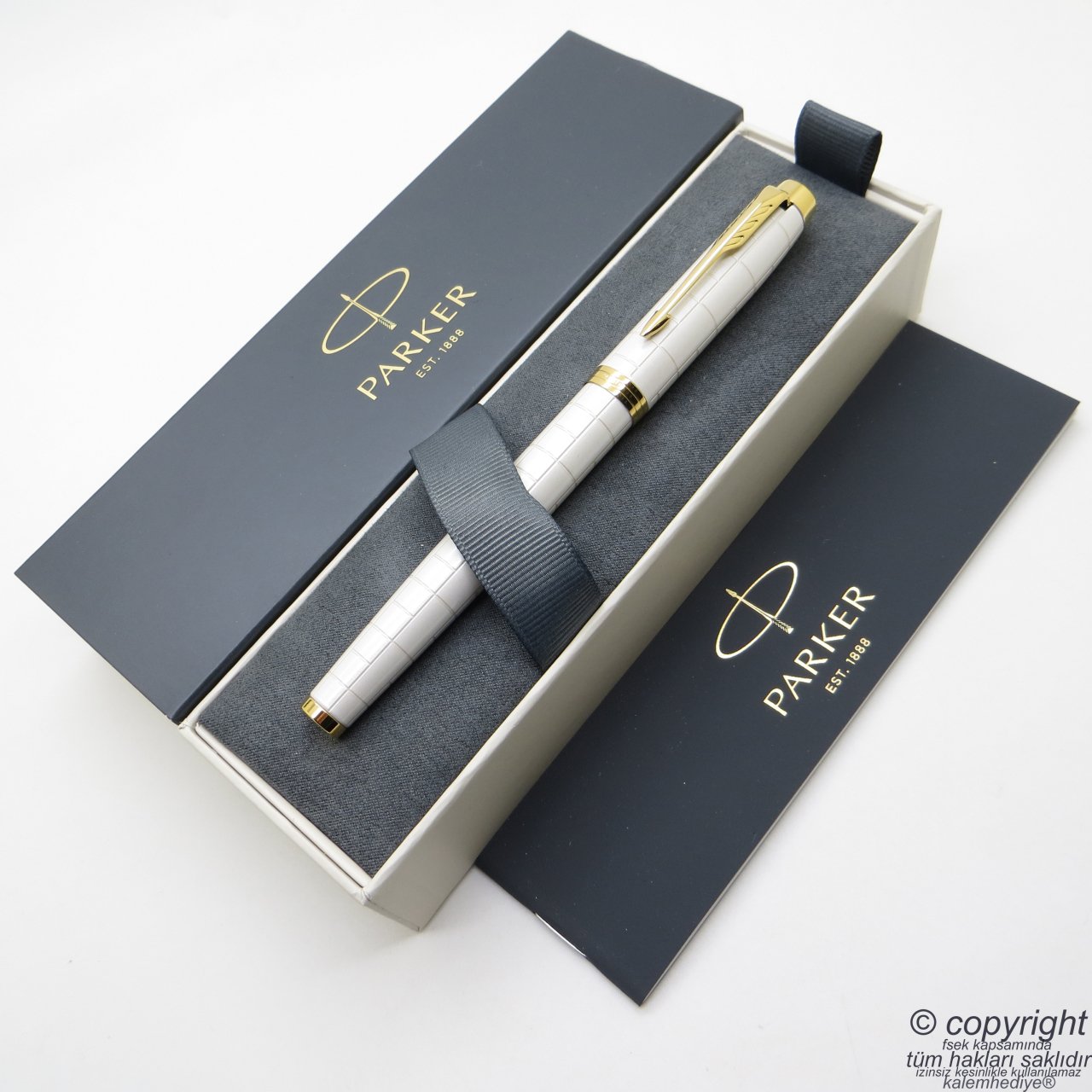 Parker IM Premium Beyaz Altın Desenli Dolma Kalem | İsme Özel Kalem