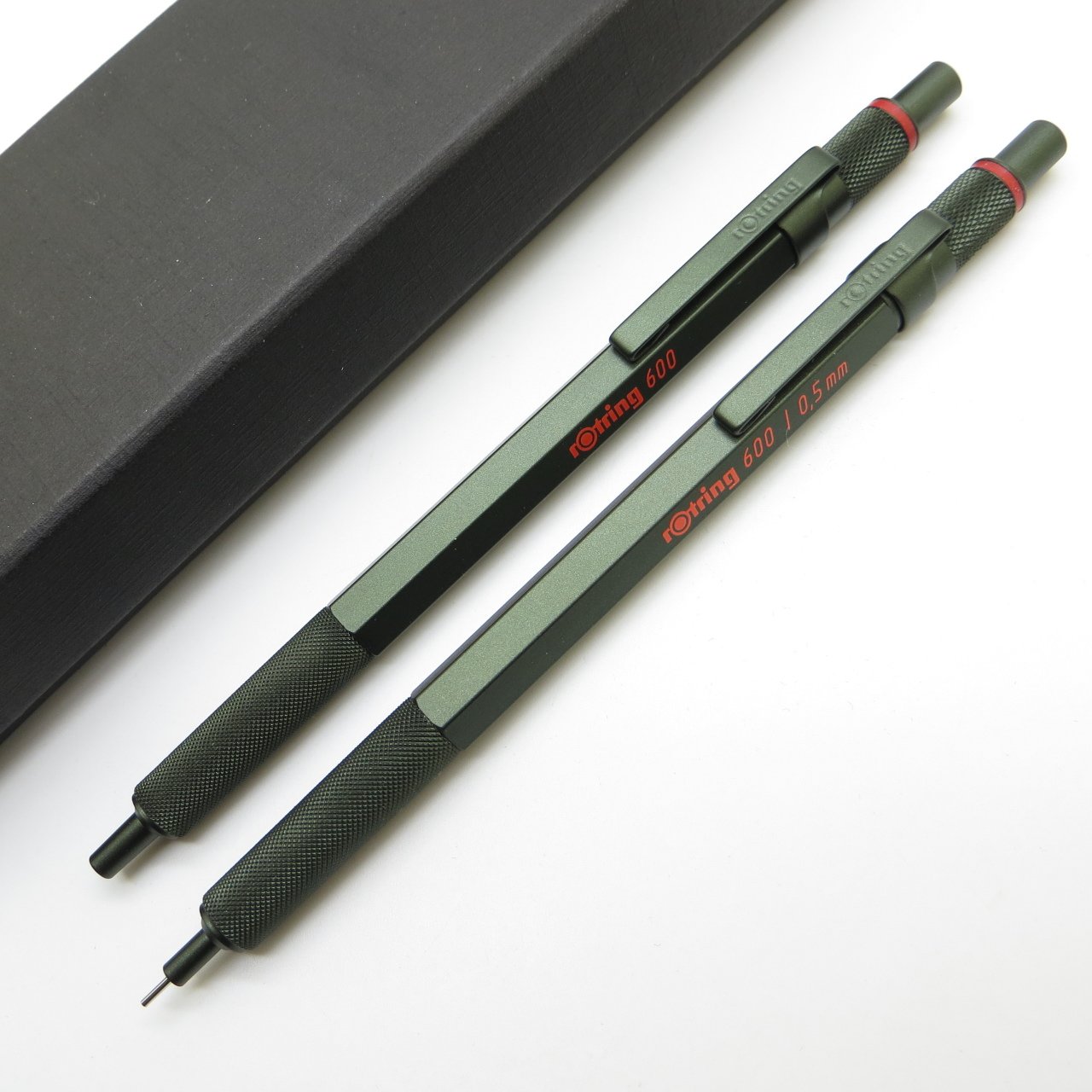 Rotring 600 Yeşil 0.5mm + Tükenmez Kalem Seti | İsme Özel Kalem