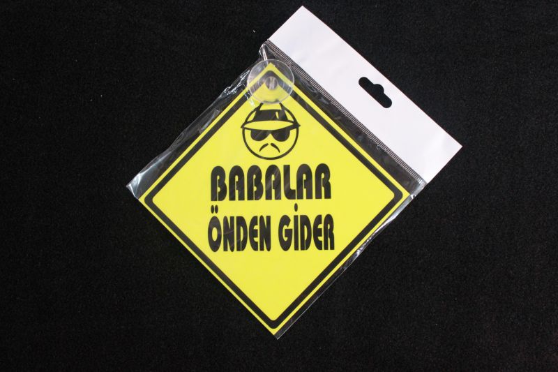 Babalar Önden Gider