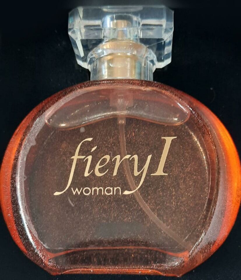 Akat Fiery 1 EDP Goddess Extrait de Parfüm 50 Ml Kadın Parfümü - Fiery I Floral-Amber-Pudra