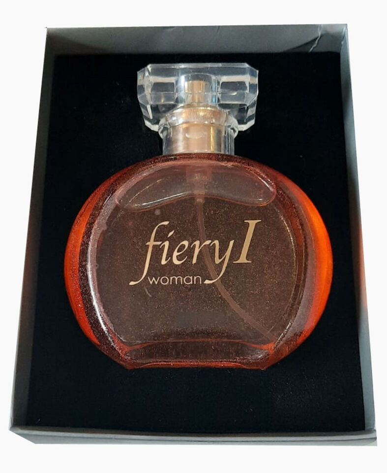 Akat Fiery 1 EDP Goddess Extrait de Parfüm 50 Ml Kadın Parfümü - Fiery I Floral-Amber-Pudra