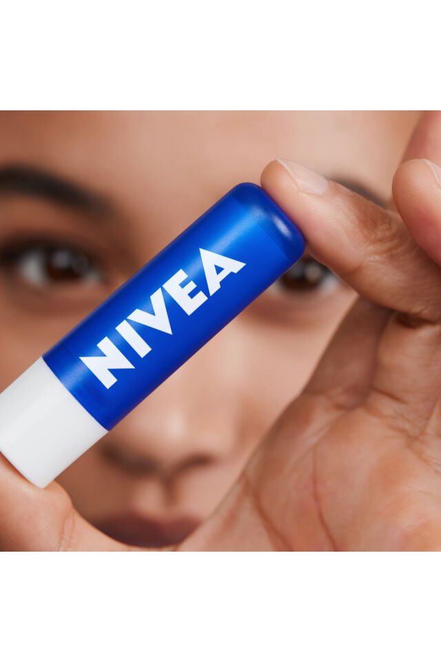 Nivea Lip Original Care Dudak Bakım Krem 4.8 g Shea Yağı ve Doğal Yağlar