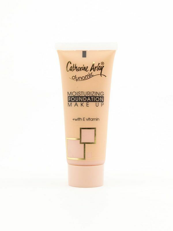 Catherine Arley Dynamic Fondöten Moistirizng 03