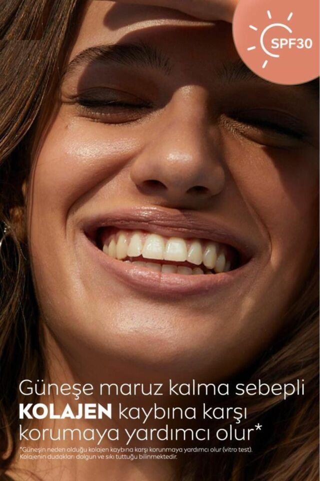 Nivea Lip Balm Bakımlı ve Renkli Dudak Balmı Nude 4,8Gr Spf30,Doğal Yağlar,E Vitamini,Dudak Ve Yanaklar Için