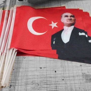 Sopalı Atatürk Bayrağı - 20x30 cm Raşel kumaş