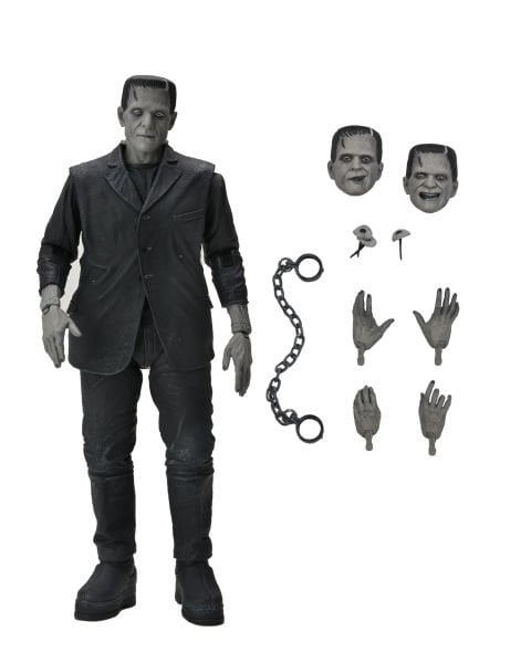 Universal Monsters - Ultimate Frankenstein's Monster (Black & White) Figure