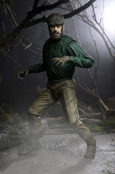 Universal Monsters - Ultimate Wolf Man (Color) Figure