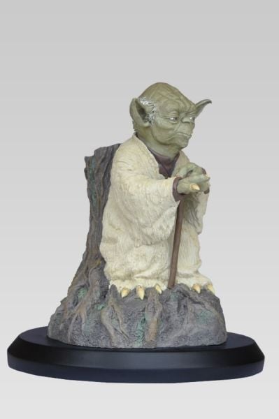 Star Wars: Empire Strikes Back - Yoda ''Using the Force'' 1/5 Scale Heykel
