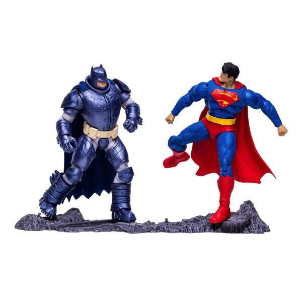 DC Multiverse Batman: The Dark Knight Returns - Superman vs. Armored Batman Two-Pack