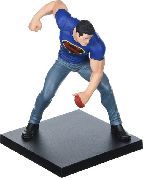 DC Universe Clark Kent ''Truth'' SDCC 2016 Limited Edition ARTFX+ Statue Heykel