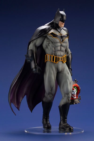 Batman: Last Knight on Earth - Batman ArtFX Heykel