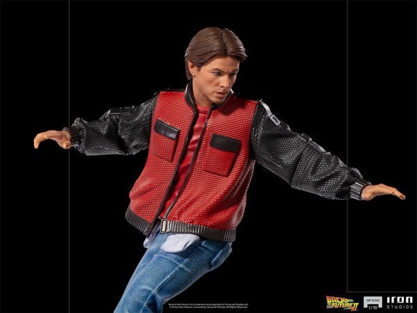 Back To The Future 2 - Marty McFly on Hoverboard 1/10 Art Scale Limited Edition Heykel