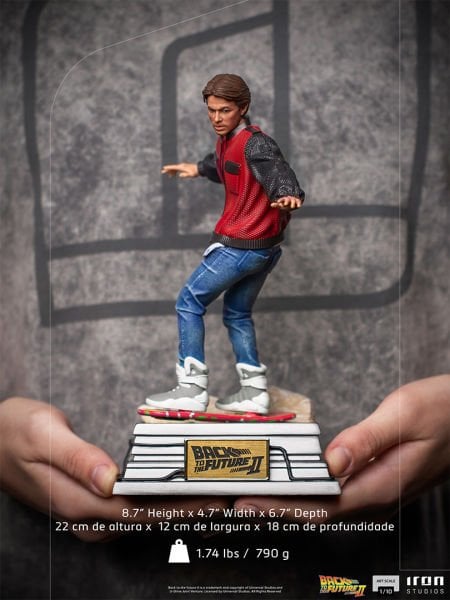 Back To The Future 2 - Marty McFly on Hoverboard 1/10 Art Scale Limited Edition Heykel