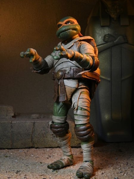 Universal Monsters x TMNT: Ultimate Michelangelo as The Mummy Aksiyon Figürü