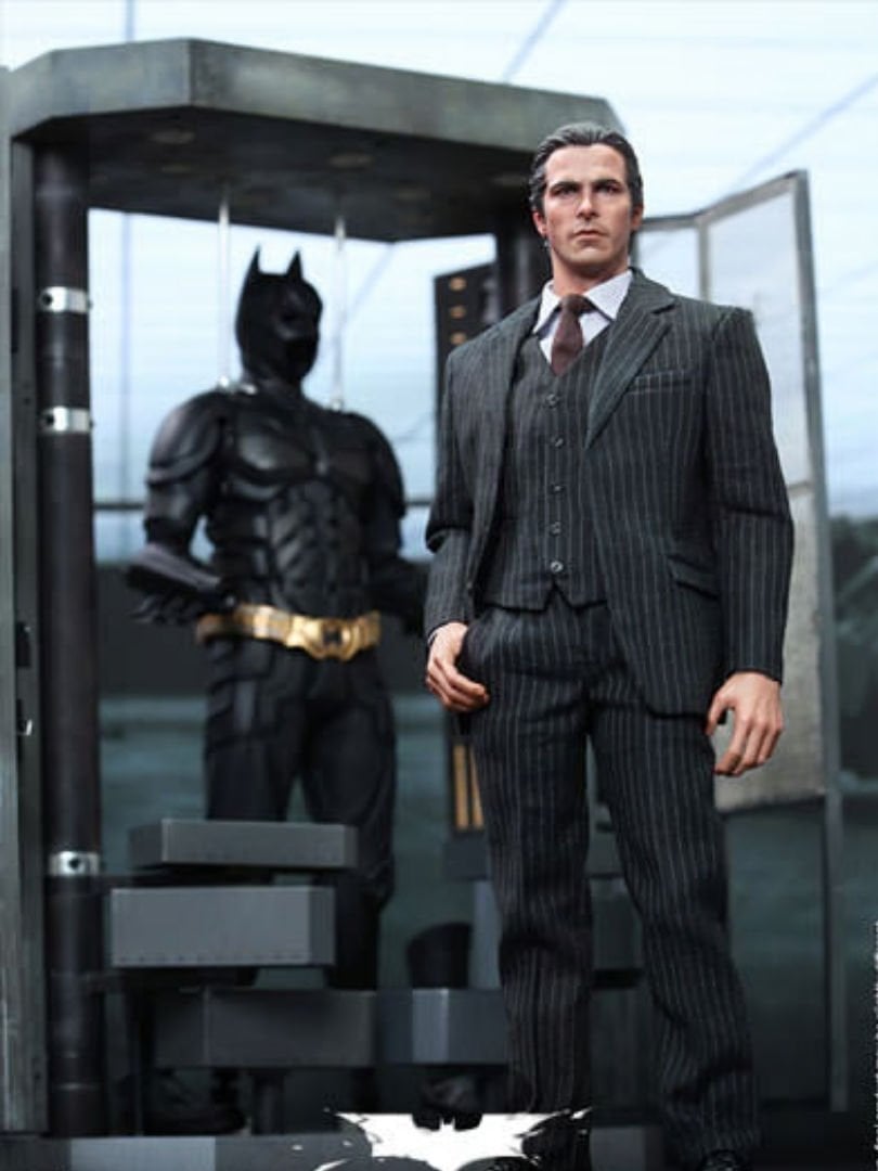 Batman: The Dark Knight - Batman Armory with Bruce Wayne and Alfred Pennyworth 1/6 Scale Koleksiyon Figür Seti
